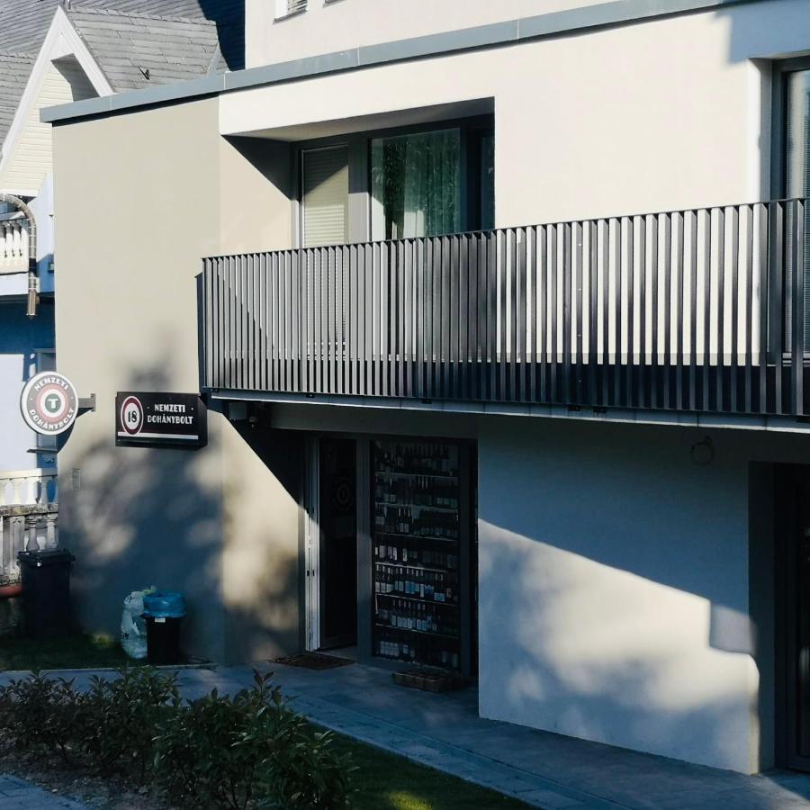 Lotusbluete Appartement In Heviz Mit Tiefgarage Und Panoramaterrasse Eksteriør billede
